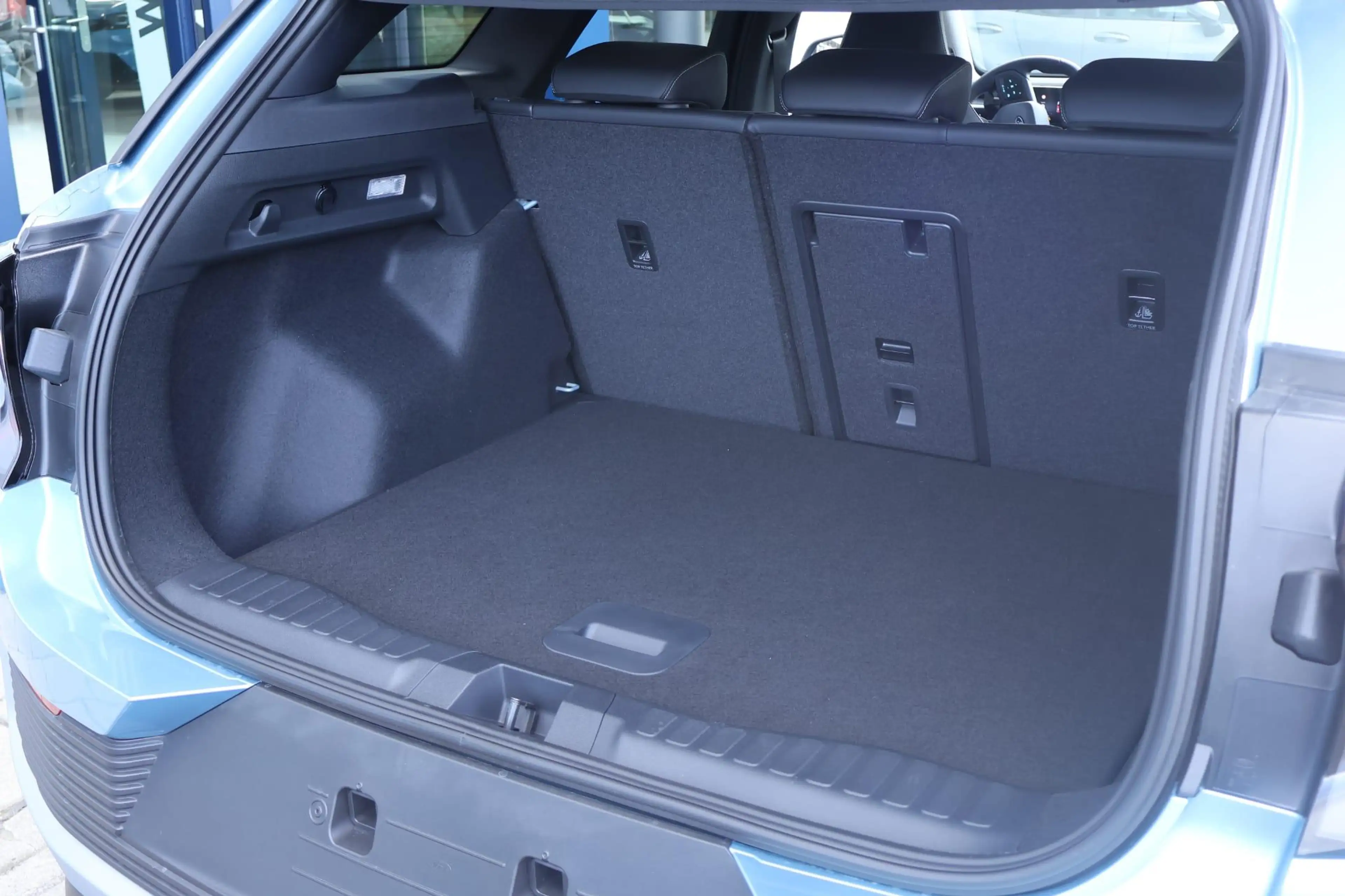 Ford Explorer Style Standard Range RWD 58 kWh | Demo | Adaptive — photo 10