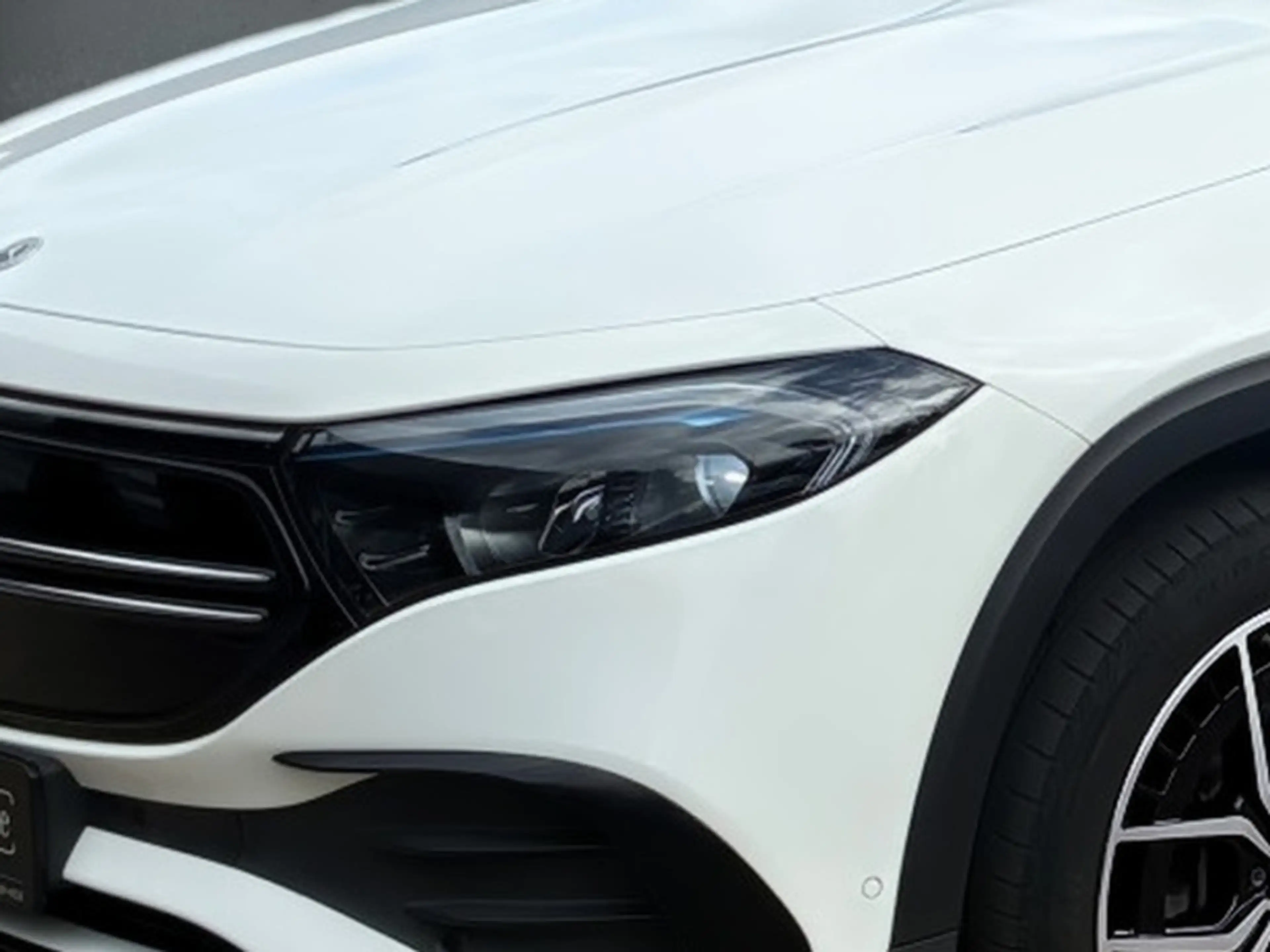 Mercedes-Benz EQB 300 4M AMG Memory Distr. HUD 360° 7-Sitzer — photo 2