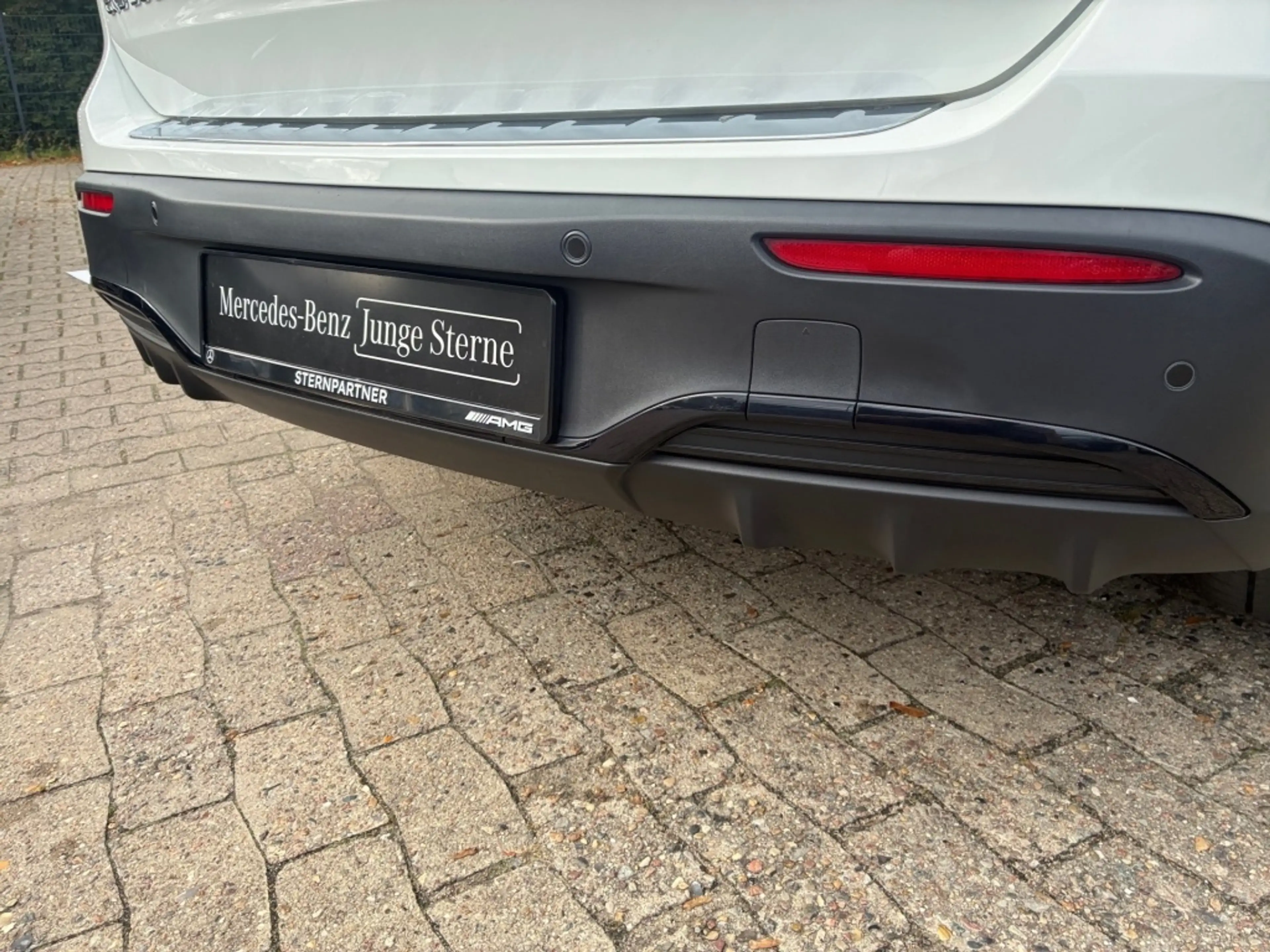 Mercedes-Benz EQB 300 4M AMG Memory Distr. HUD 360° 7-Sitzer — photo 11