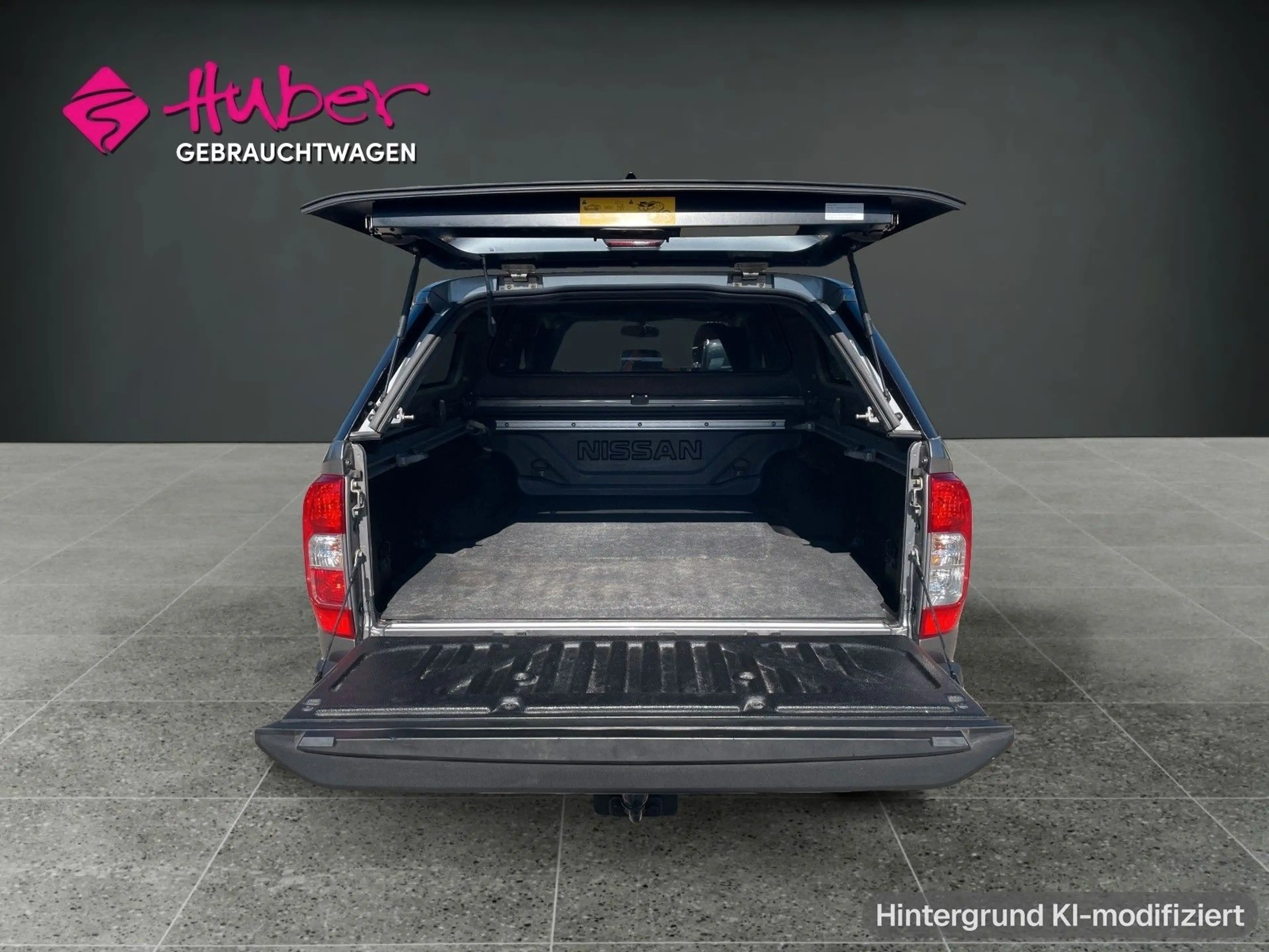 Nissan Navara N-GUARD DC 190 PS (*HARDTOP * AHK * LED*) — photo 13