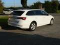 Skoda Octavia Wagon 2.0 tdi evo Executive 4x4 150cv dsg Blanc - thumbnail 4
