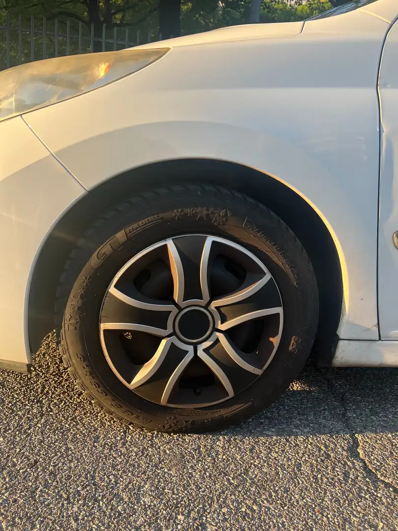 Peugeot 207 207 3p 1.4 8v X-Line eco-Gpl FL Bianco - 1