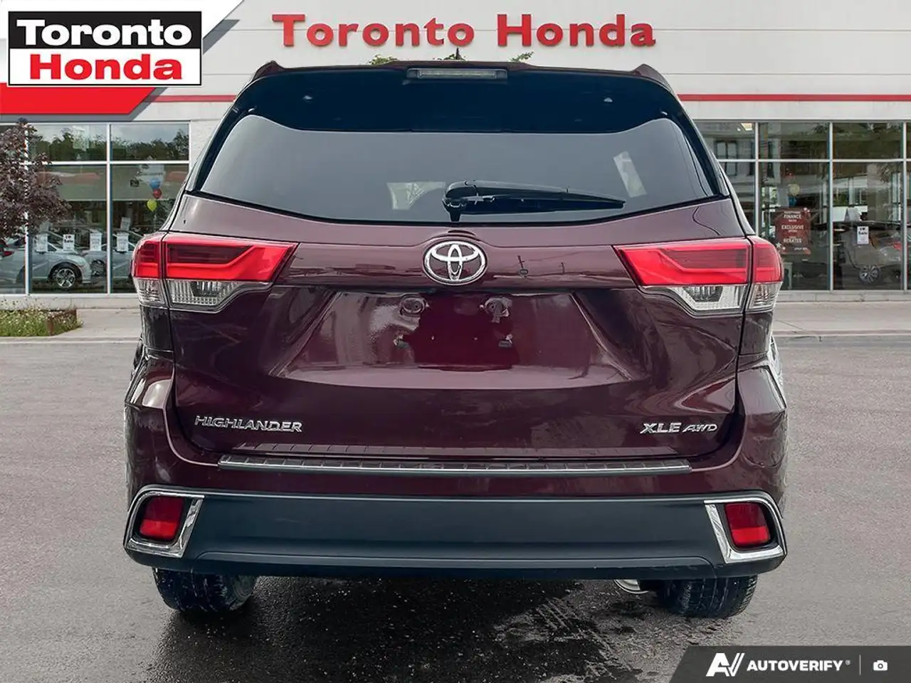 Toyota Highlander снимка Toyota Highlander