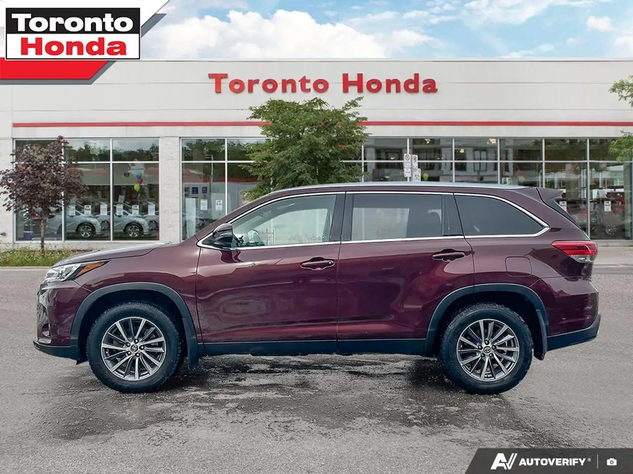 Toyota Highlander снимка Toyota Highlander