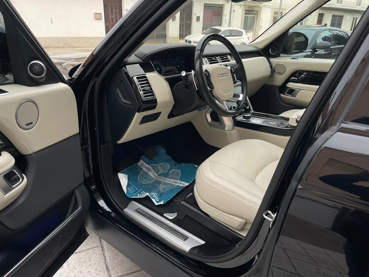 Land Rover Range Rover Range Rover 3.0 sdV6 Autobiography auto my19 Zwart - 2