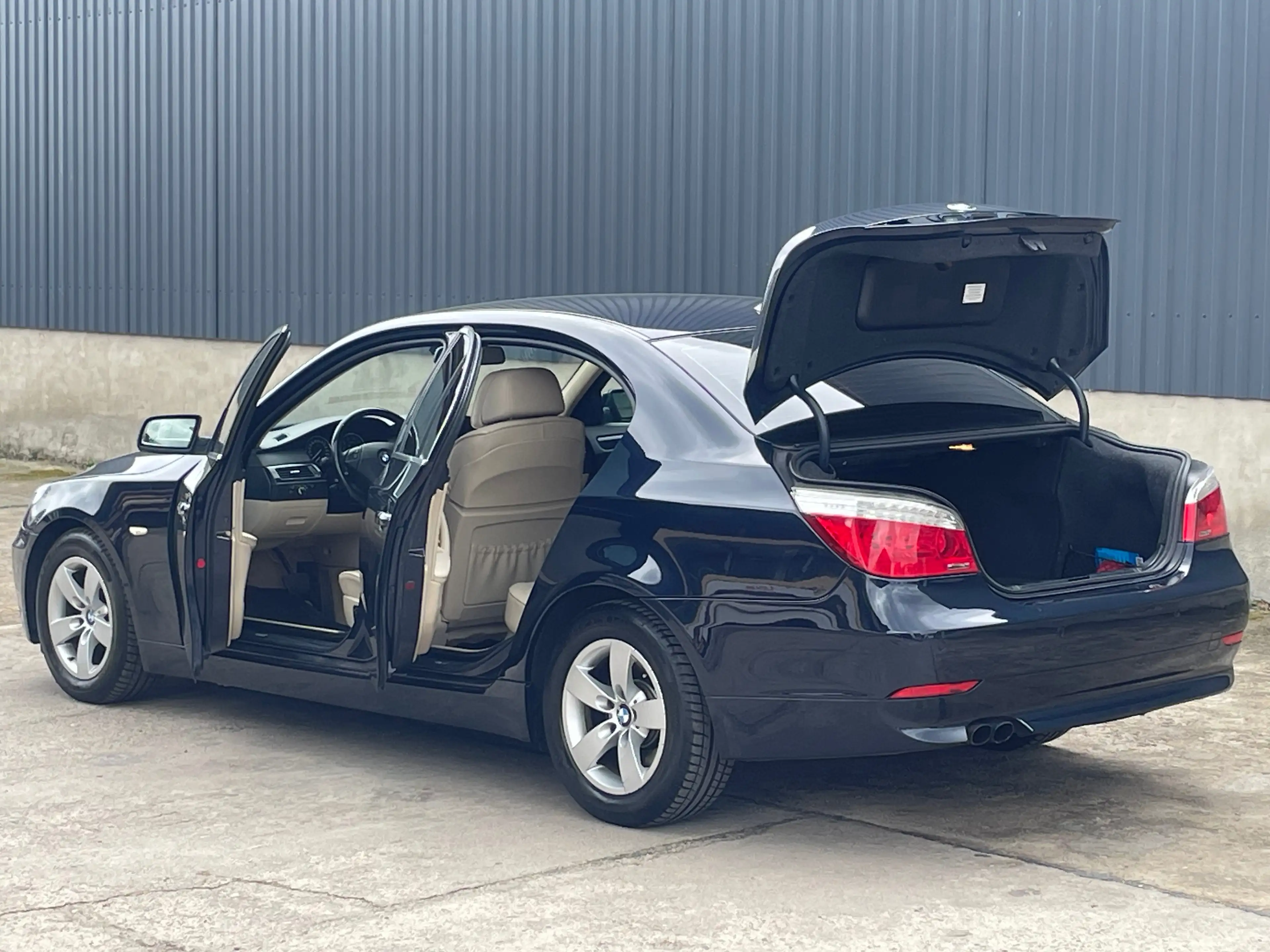 BMW 523 523i*Autom*Memory*Leder*Navi*Service*TÜV*Klima — photo 5