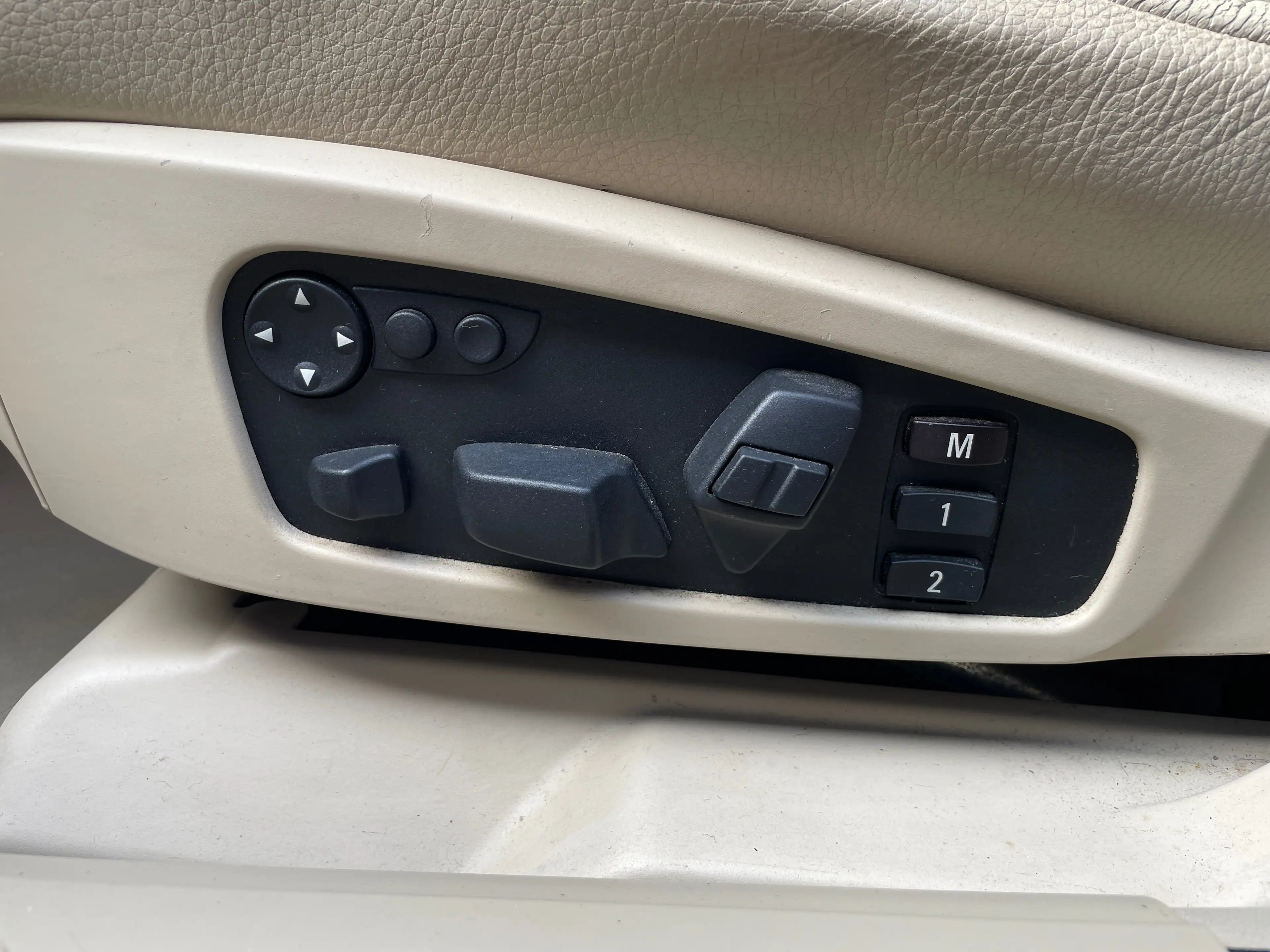BMW 523 523i*Autom*Memory*Leder*Navi*Service*TÜV*Klima — photo 12
