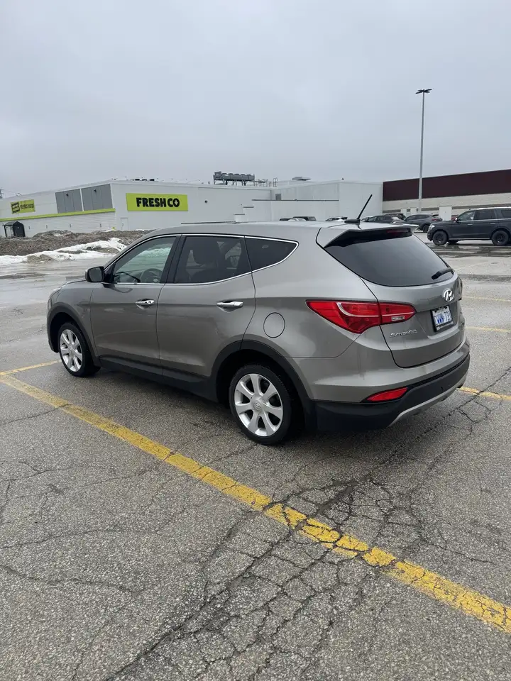 Hyundai SANTA FE снимка Hyundai SANTA FE