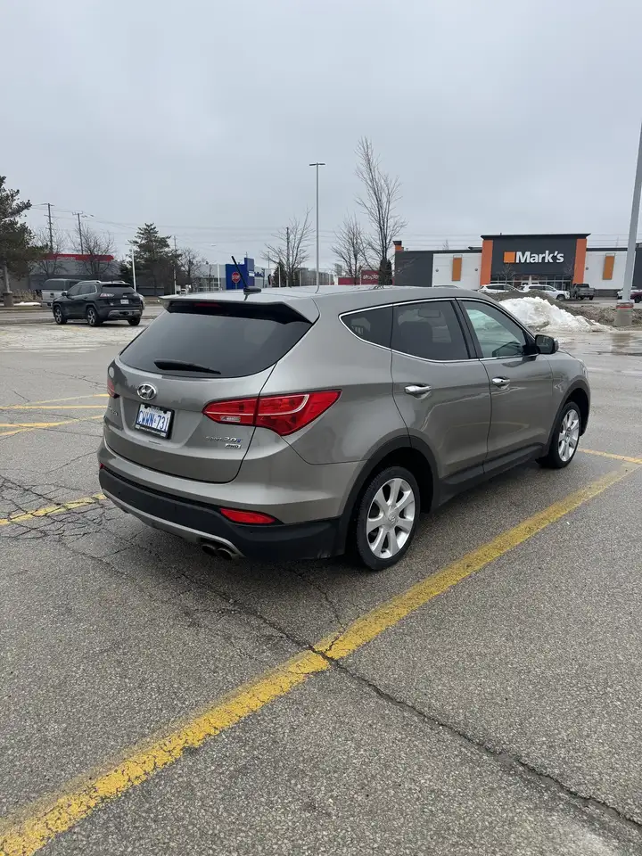 Hyundai SANTA FE снимка Hyundai SANTA FE