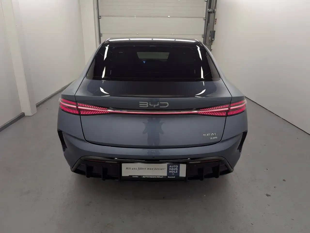 BYD SEAL