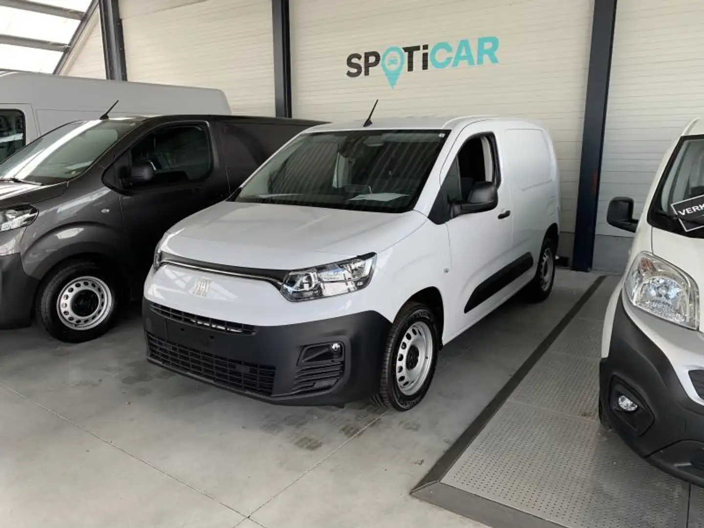 Fiat Doblo L1 100pk MT Geleased bedrag 18.990,00 EUR Huurbedr Blanc - 1