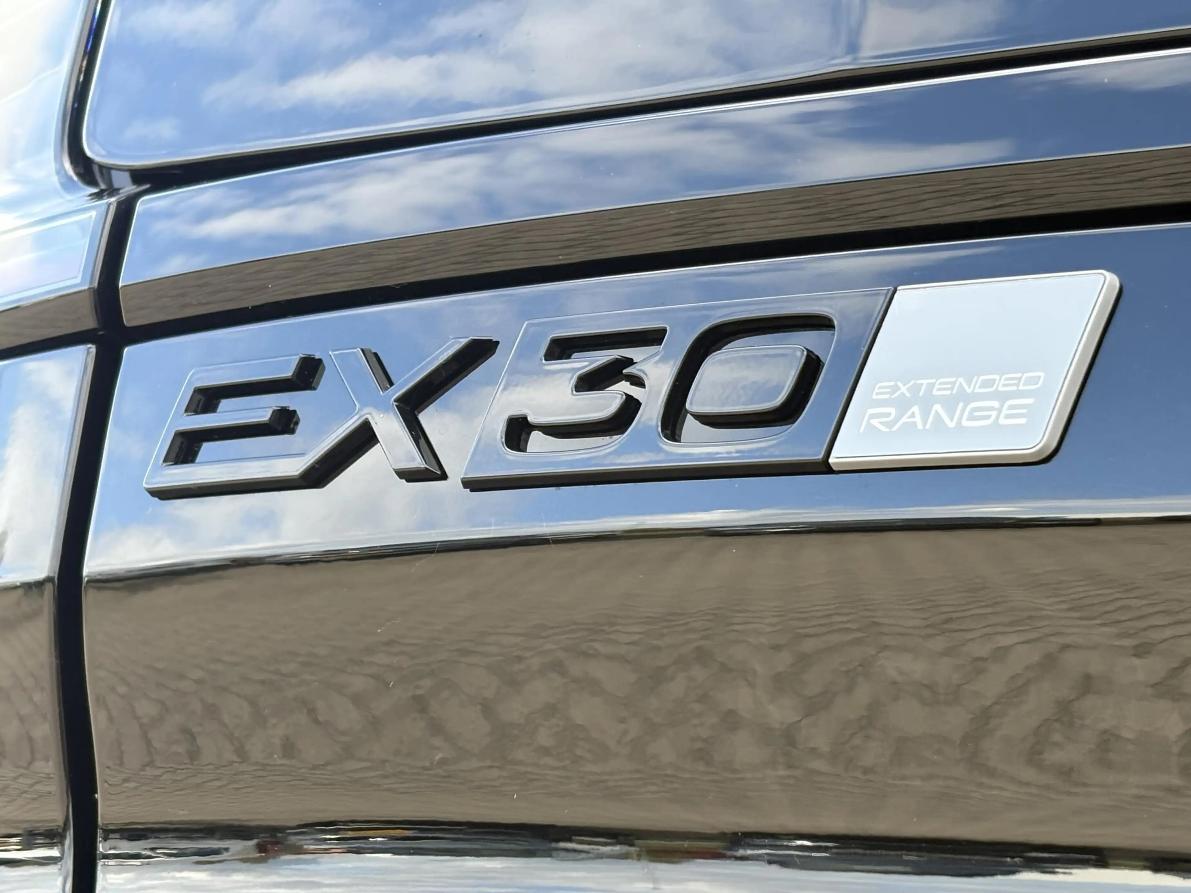 Volvo EX30 P5 Long Range Plus Black Edition Europa 69 kWh | G — photo 14