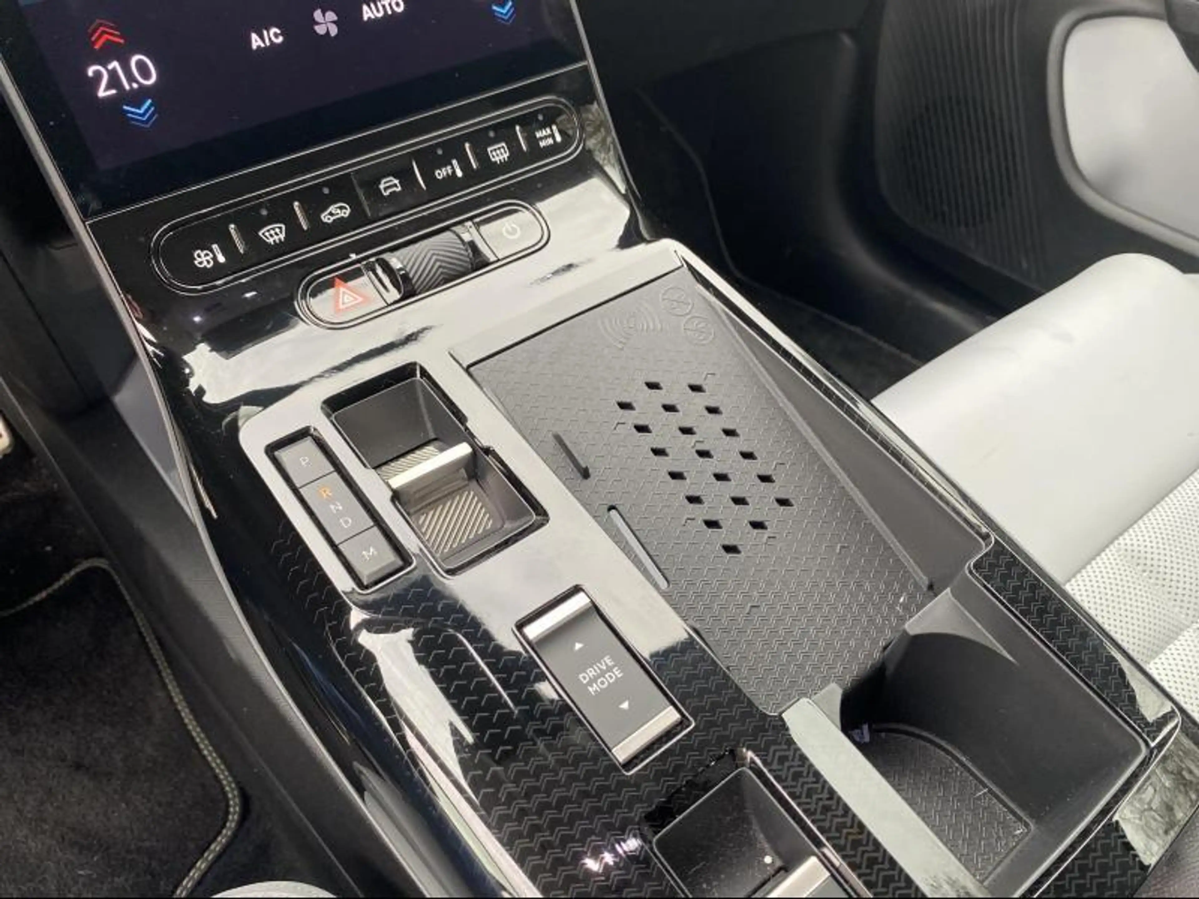 Citroen C5 Aircross eDCS MAX — photo 25
