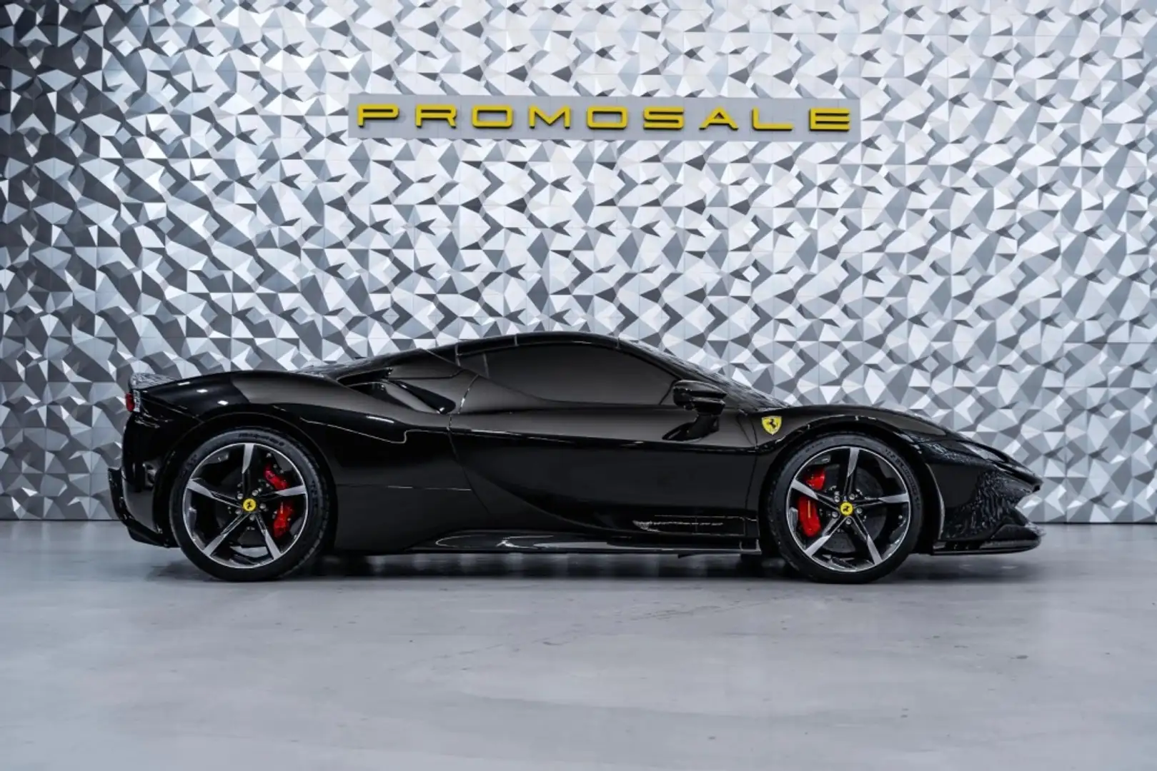 Ferrari SF90 Spider Schwarz - 2