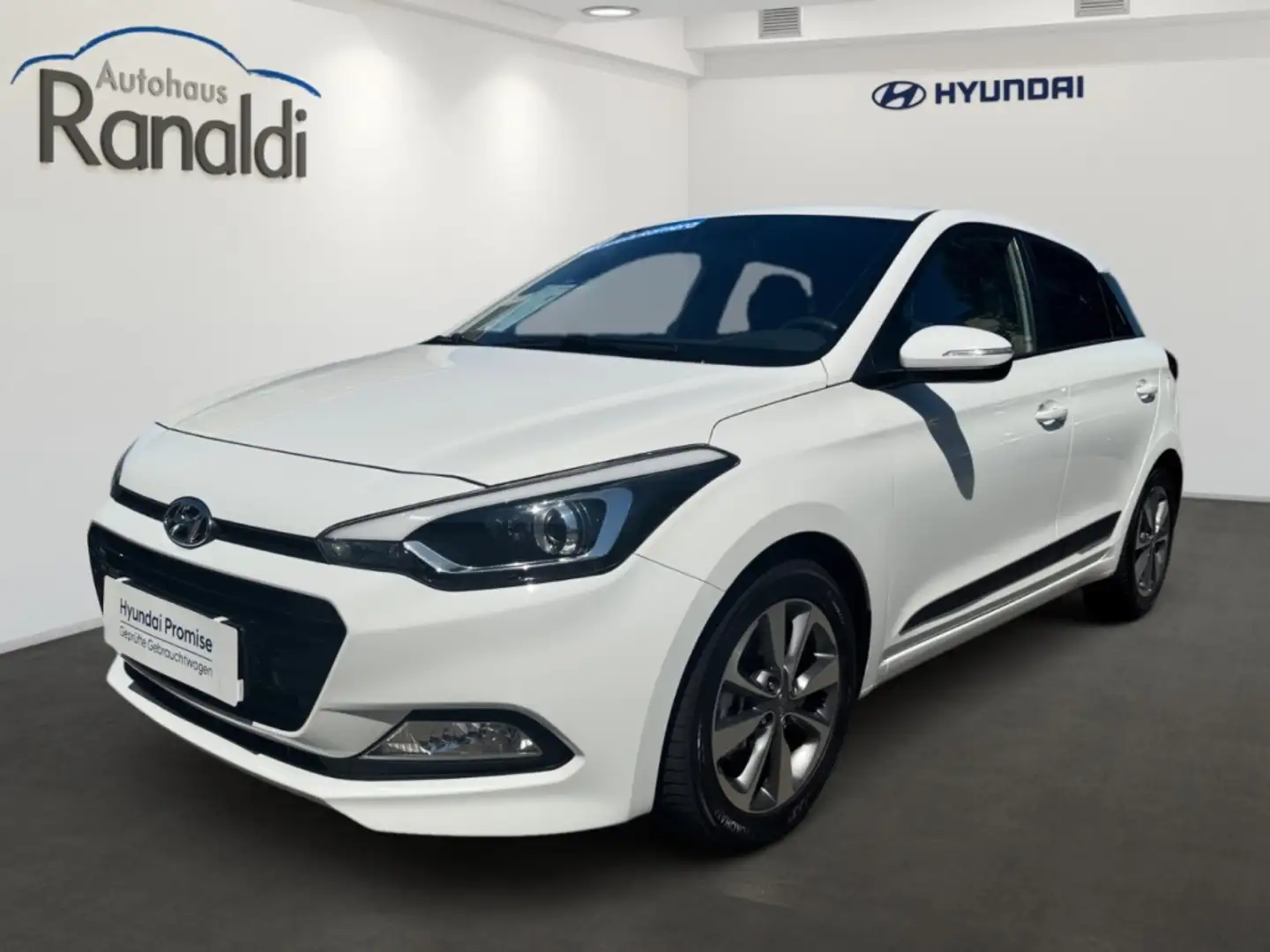 Hyundai i20 YES! Plus 1.0++120PS!++Neue Allwetterreifen!++Navi Weiß - 1
