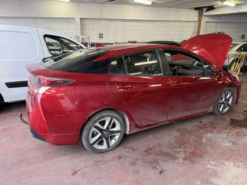 PHEV 1.8i VVT-i Solar CVT