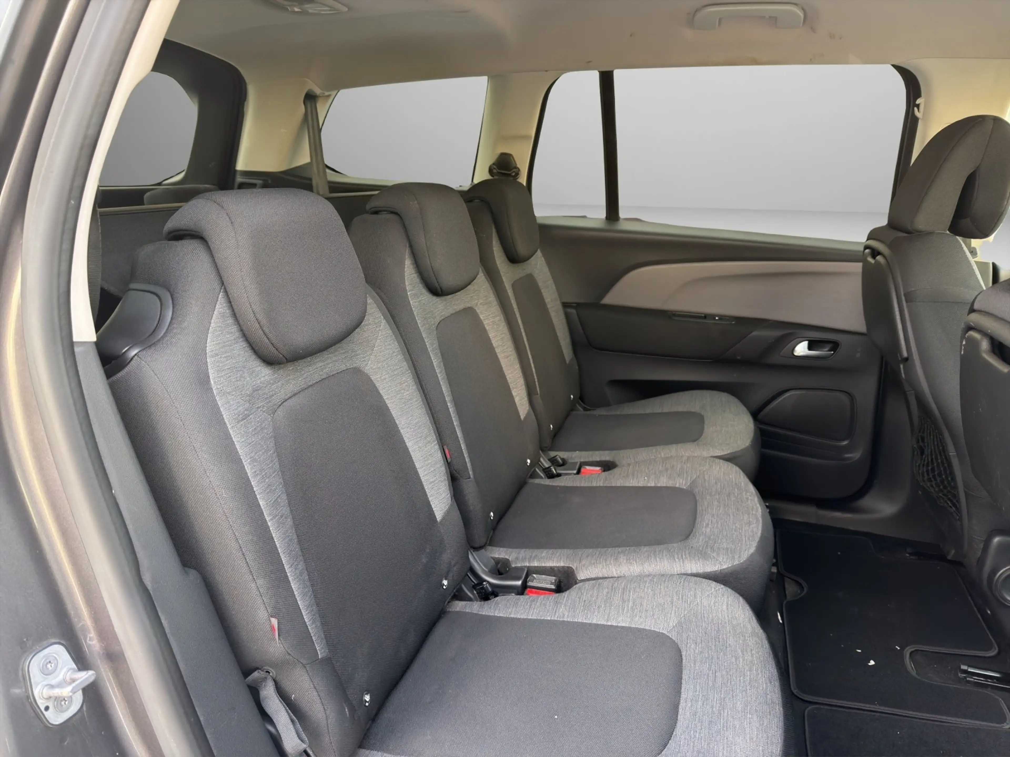 Citroen Grand C4 SpaceTourer 1,5 BlueHDI 130 S&S EAT8 Selection *7-Sitzer* — photo 15