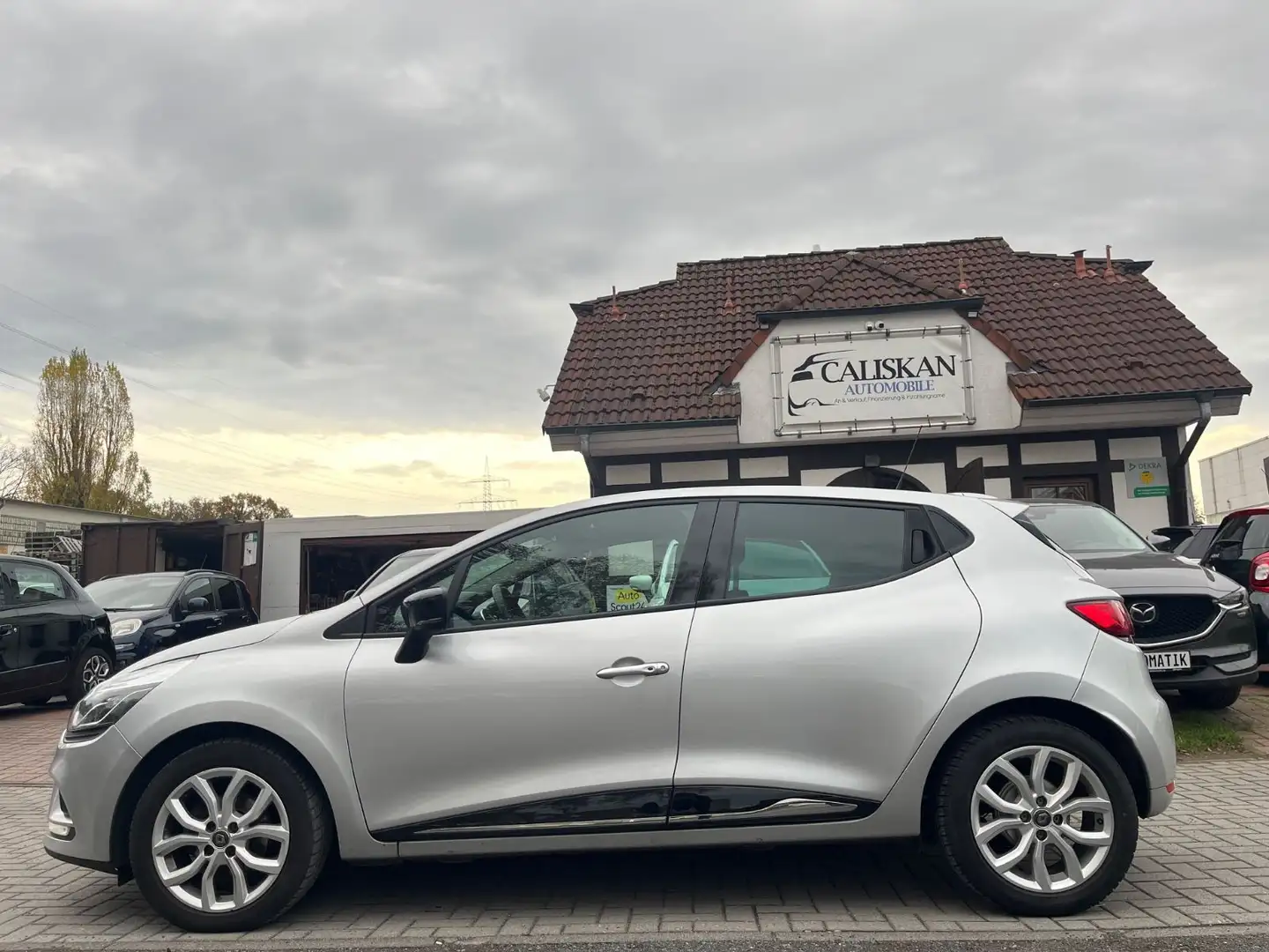 Renault Clio IV Collection*De Luxe*Navi*PDC Silber - 1