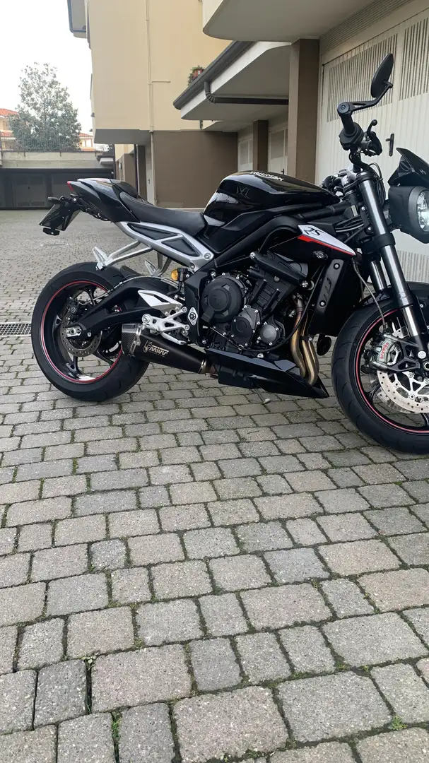 Triumph Street Triple RS - 1