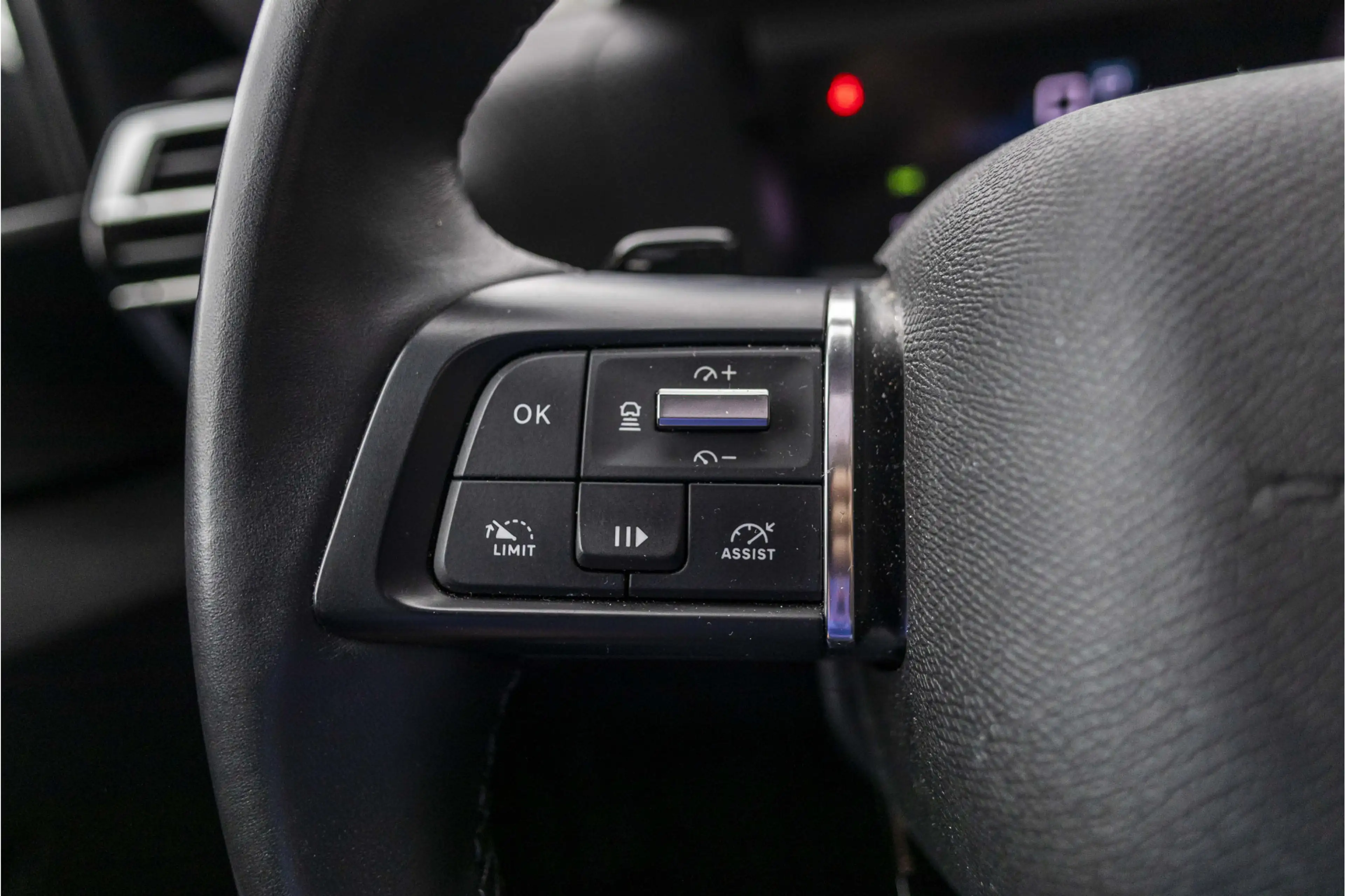 Citroen C4 1.2 Puretech Shine Pack Business | Pano | ACC — photo 38