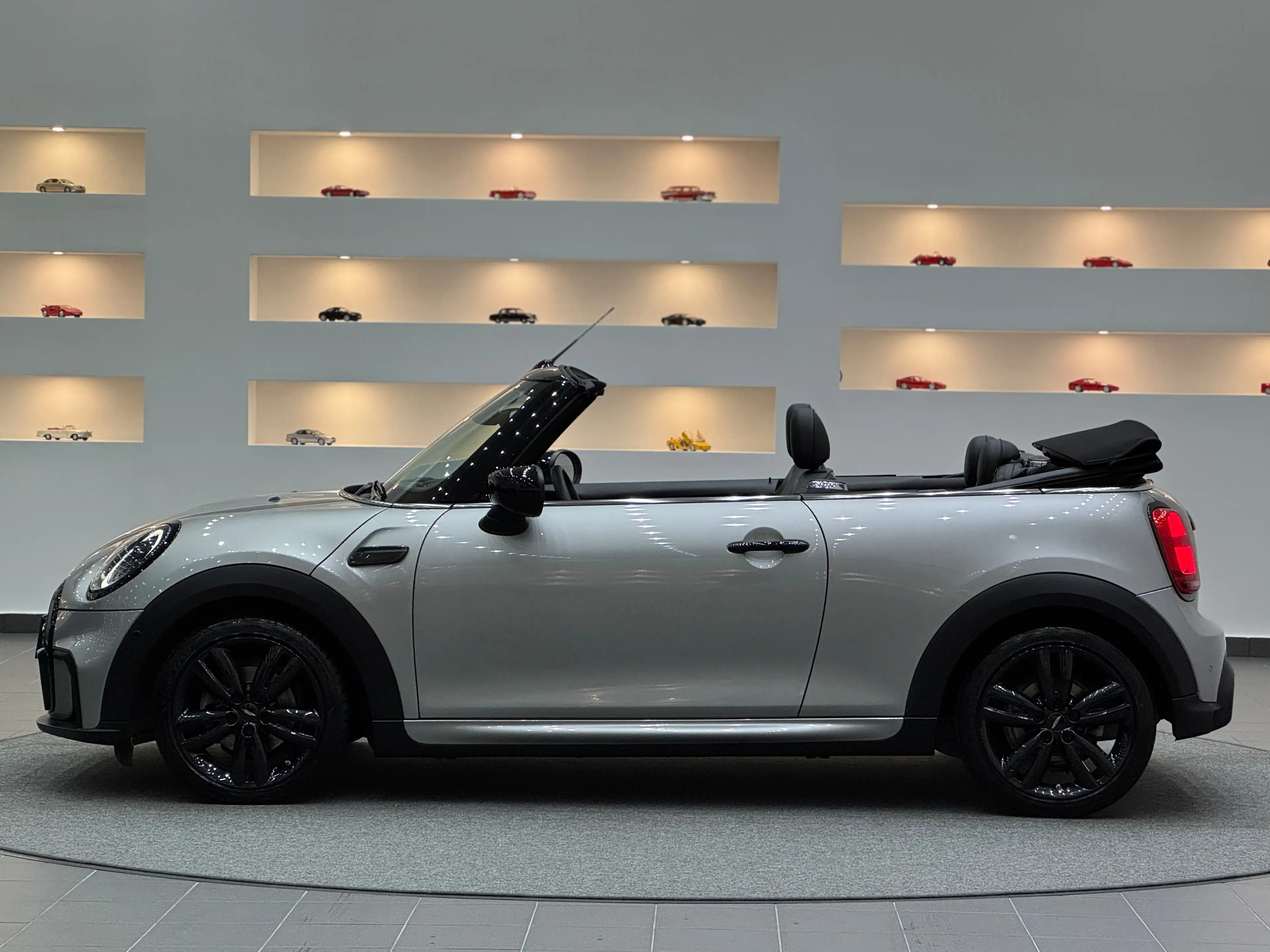 MINI John Cooper Works Cabrio Black-Edition*Sondermodell*Aerodynamik Kit* — photo 4