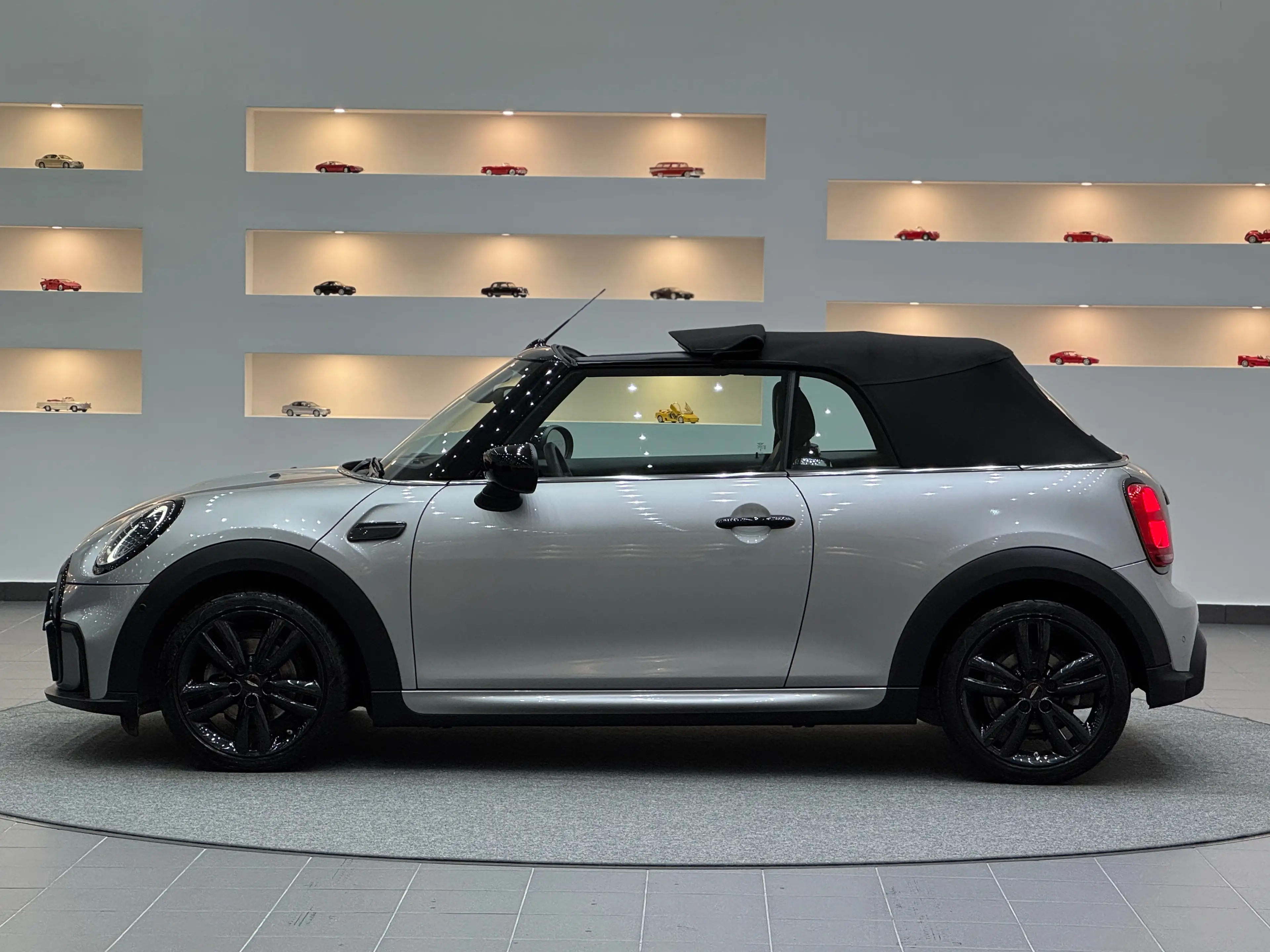 MINI John Cooper Works Cabrio Black-Edition*Sondermodell*Aerodynamik Kit* — photo 3