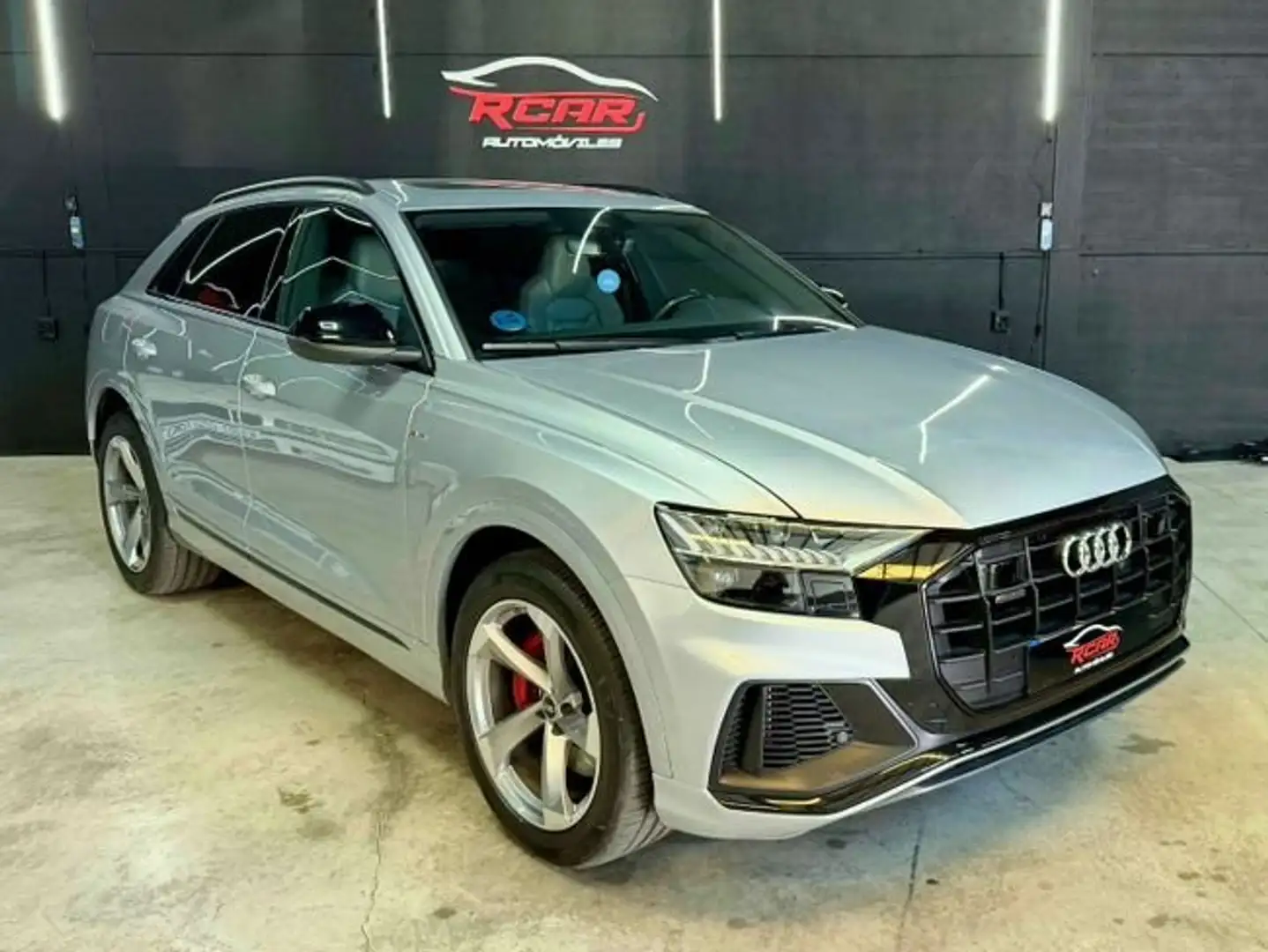 Audi Q8 60 TFSIe S line quattro Plateado - 1
