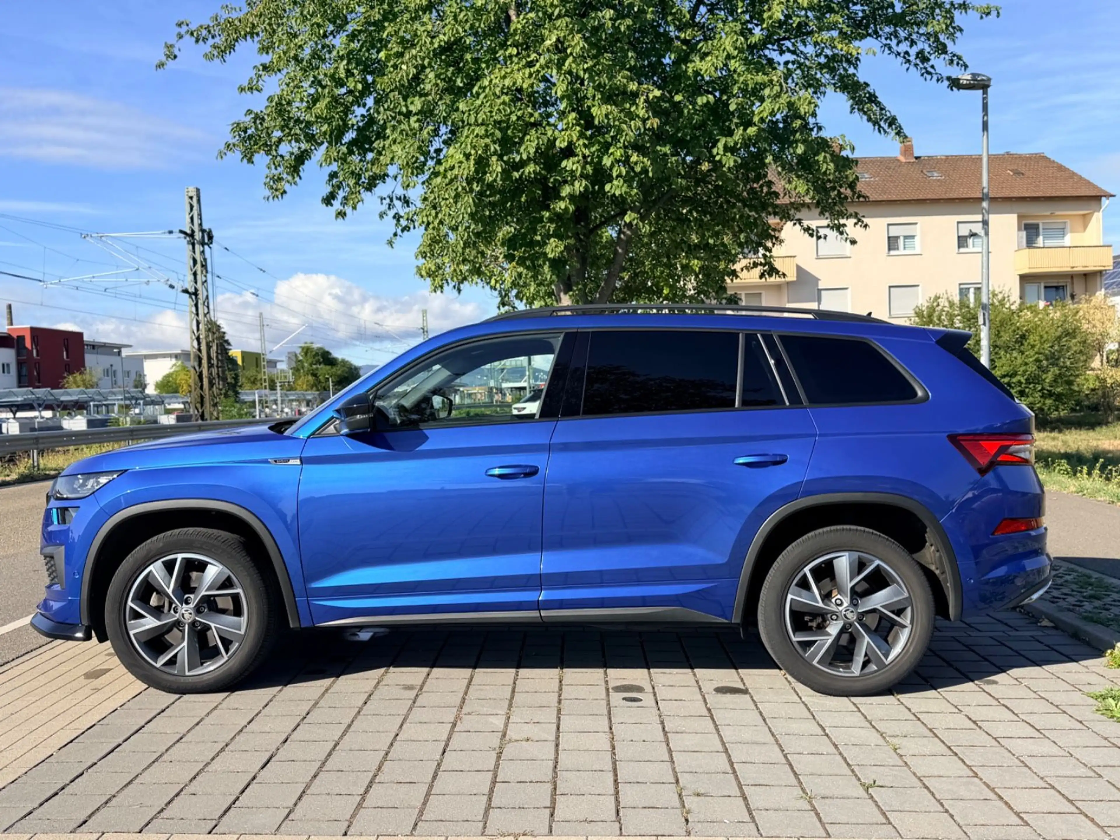 Skoda Kodiaq 2.0 TDI Sportline 4x4 LED*AHK*NAVI uvm. — photo 7