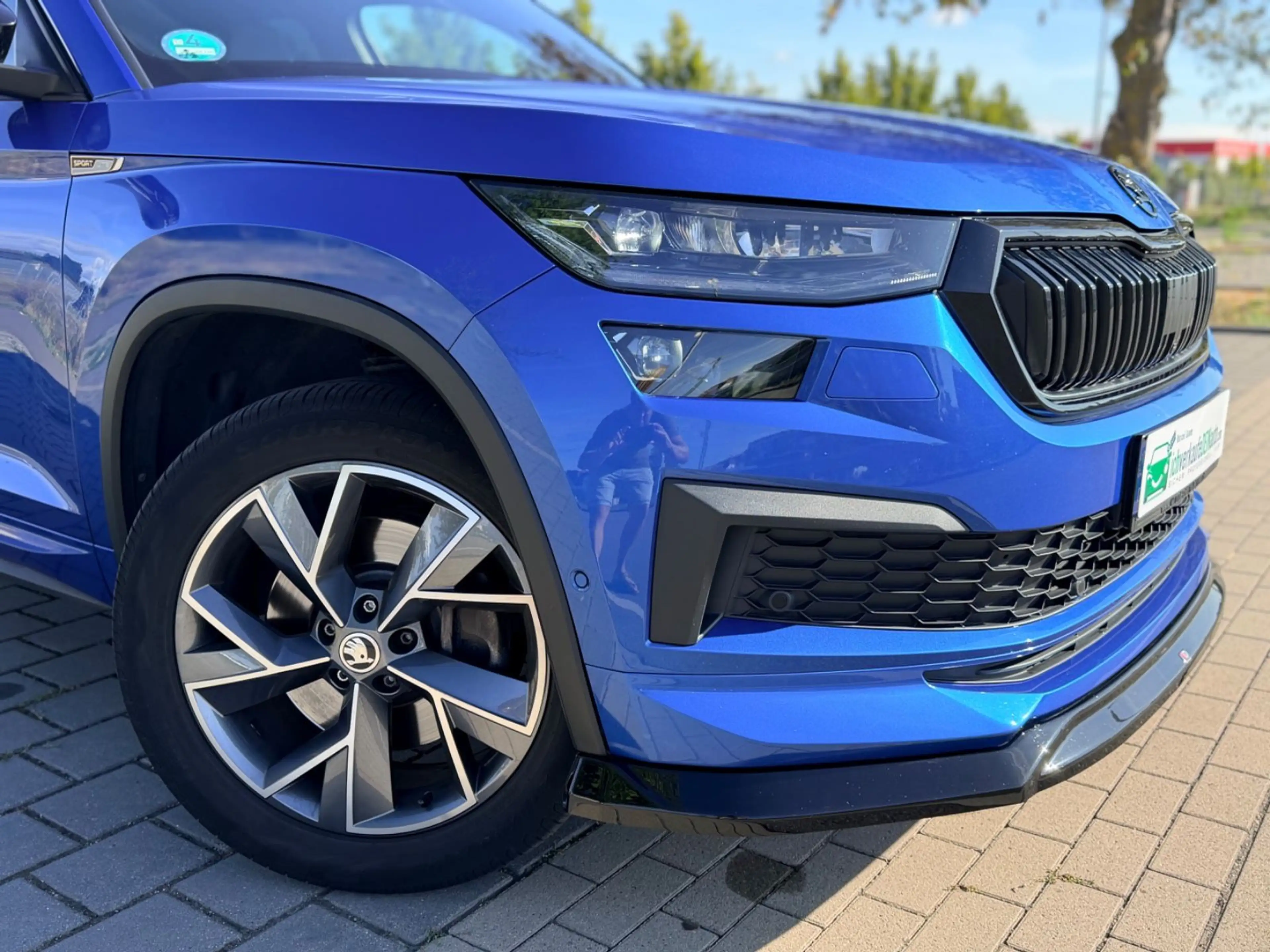 Skoda Kodiaq 2.0 TDI Sportline 4x4 LED*AHK*NAVI uvm.