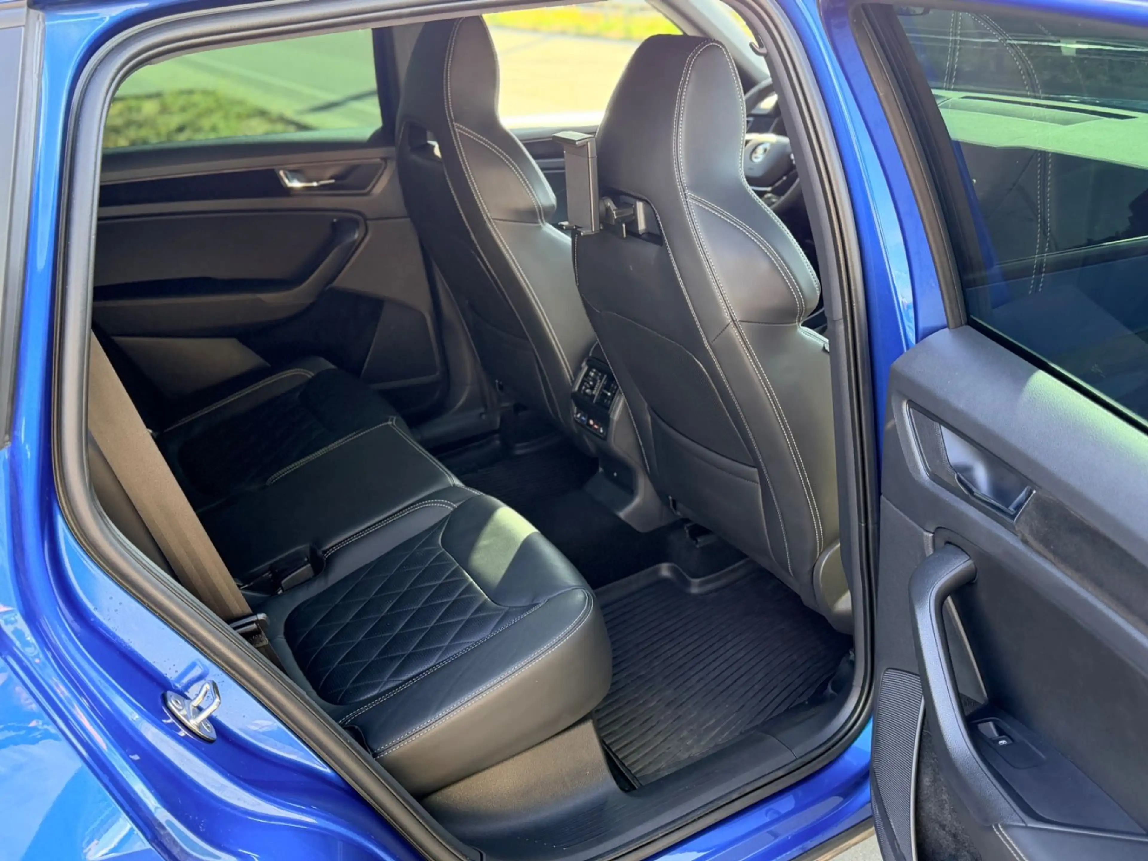 Skoda Kodiaq 2.0 TDI Sportline 4x4 LED*AHK*NAVI uvm. — photo 12