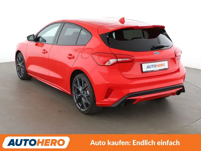 Ford Focus view 4