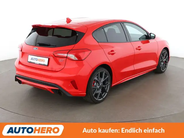 Ford Focus view 6