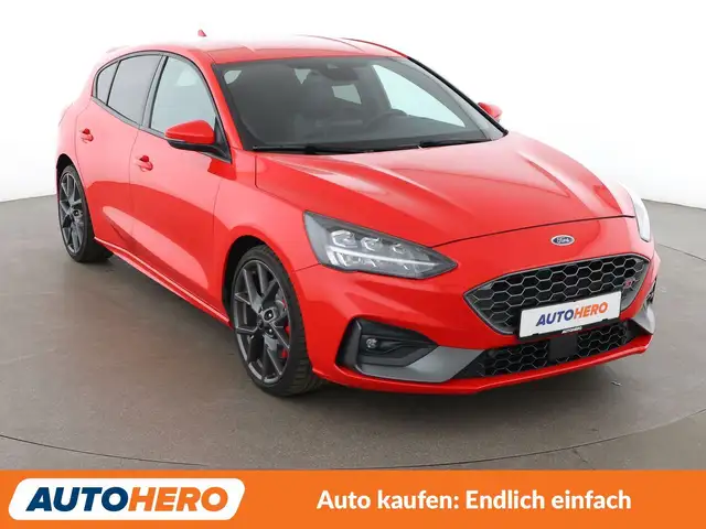 Ford Focus view 8