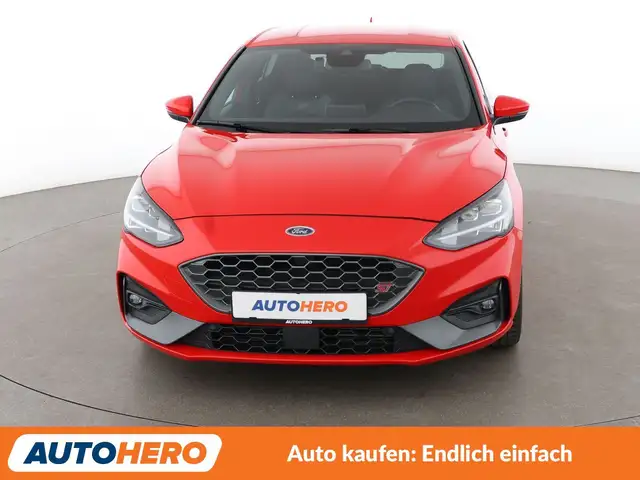 Ford Focus view 9
