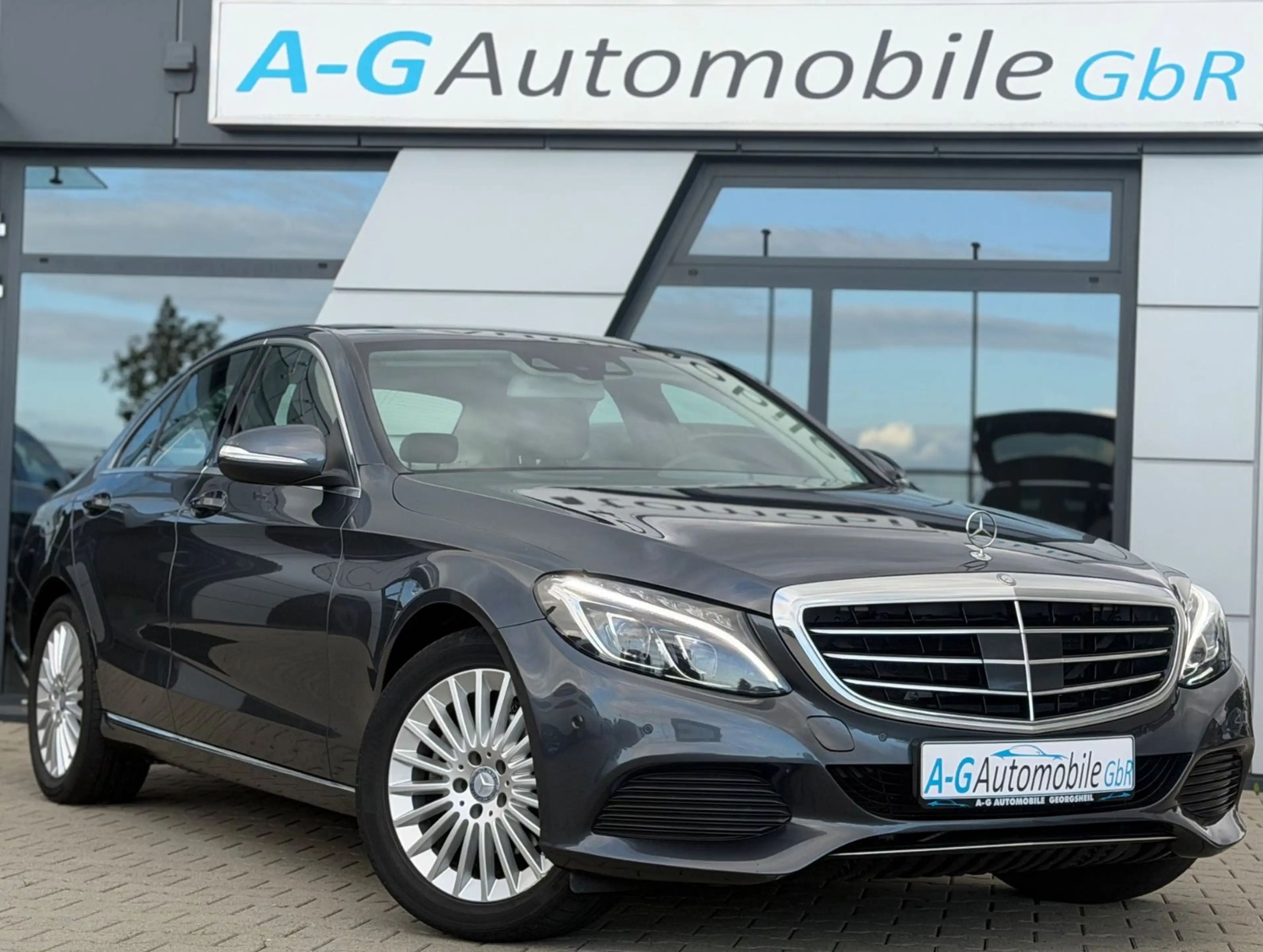 Mercedes-Benz C 200 d Limousine Burmester Schiebedach Head-Up — photo 4