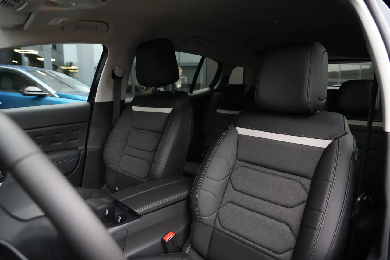 Citroen C5 Aircross 1.6 Plug-in Hybrid 225 Max 225pk Navigatie/Climate 4