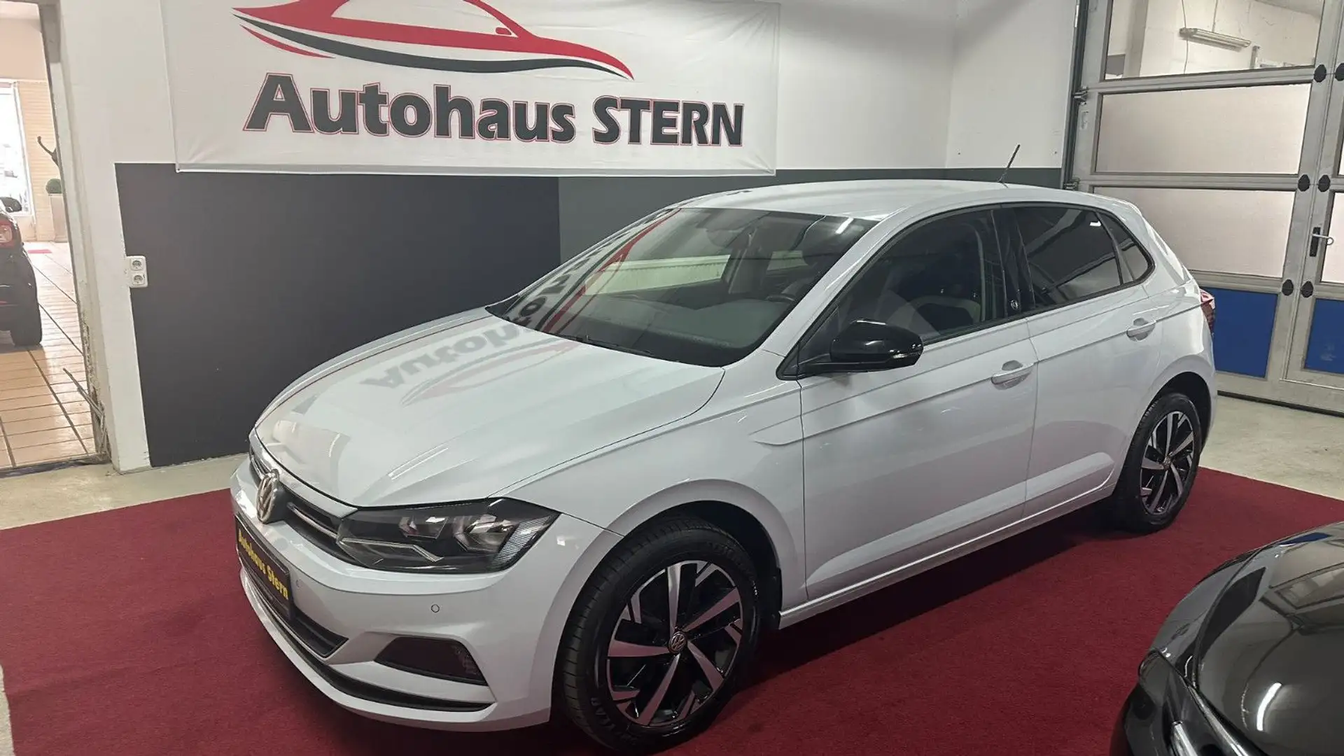 Volkswagen Polo VI beats Blanco - 1