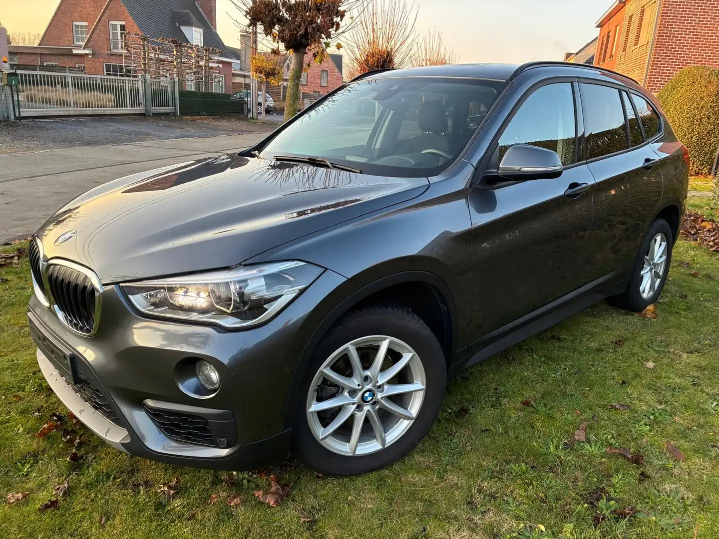 BMW X1 sDrive18i xLine / EURO 6c - 1