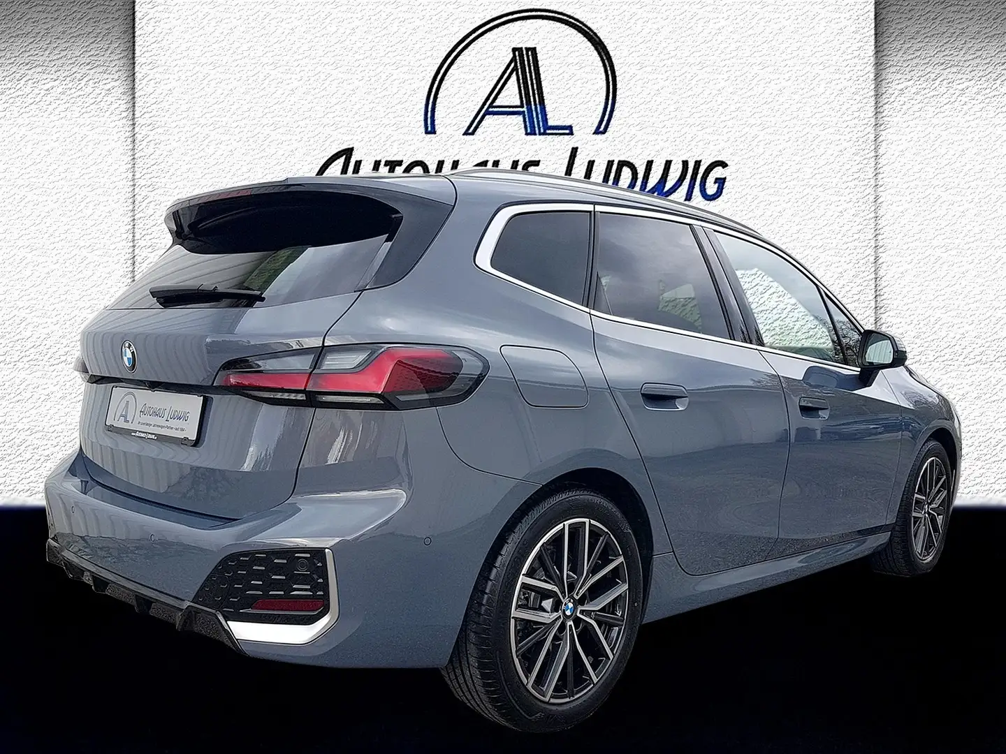 BMW 223 i xDrive Active Tourer M-Sport*HUD*DriveAssistPlus Grau - 2