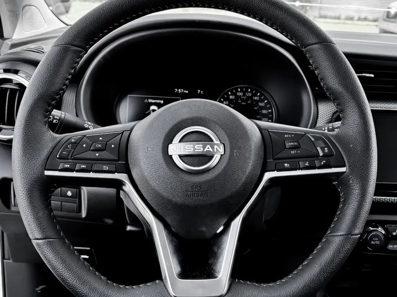 Nissan Kicks снимка Nissan Kicks