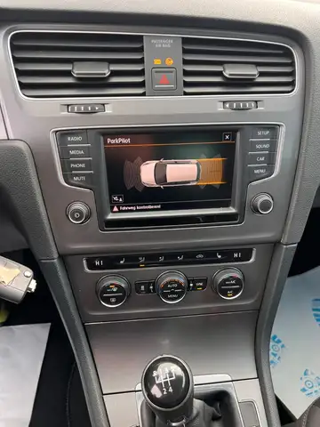 Volkswagen Golf view 15