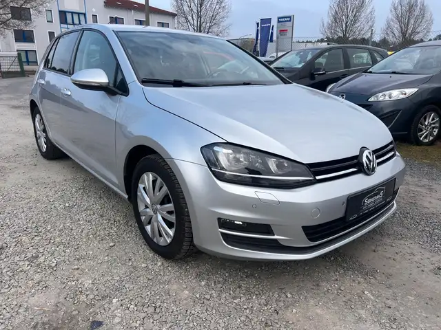 Volkswagen Golf main image
