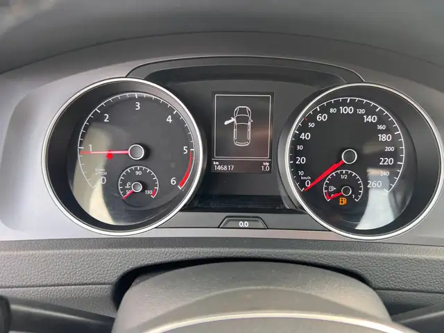 Volkswagen Golf view 14