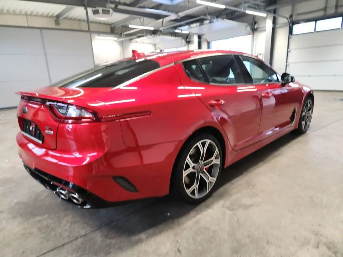 Kia Stinger GT 3.3 370cv Gris - 2