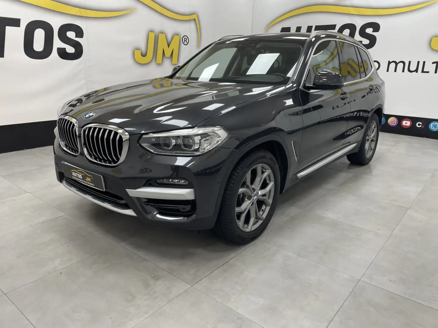 BMW X3 xDrive 20dA Gris - 1