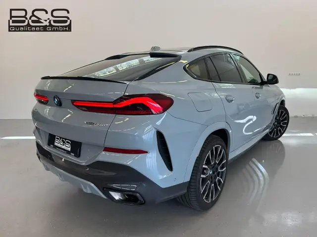 BMW X6 view 7