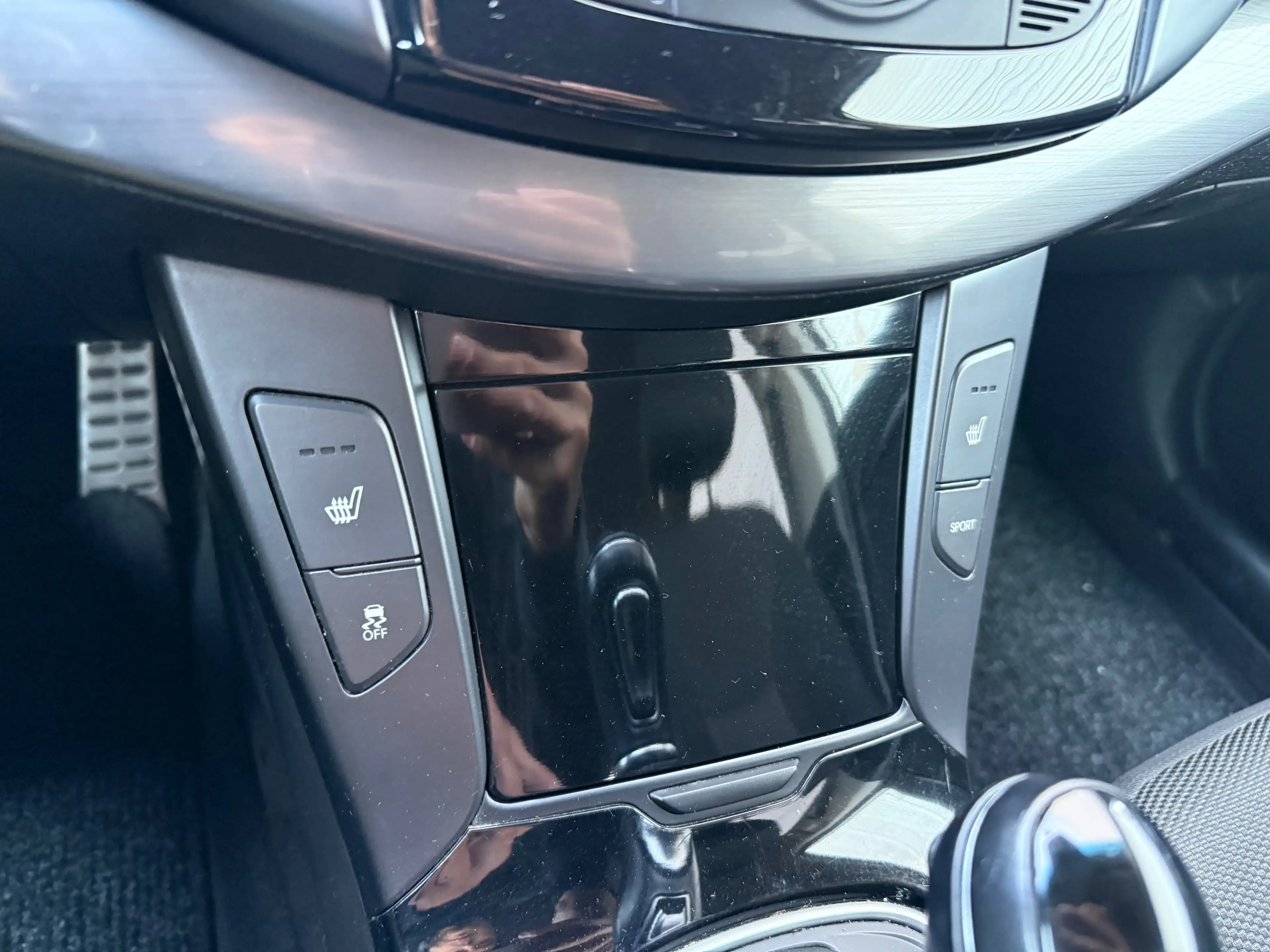 Hyundai i40 Premium 1,7 CRDi Aut. ID:80 — photo 10