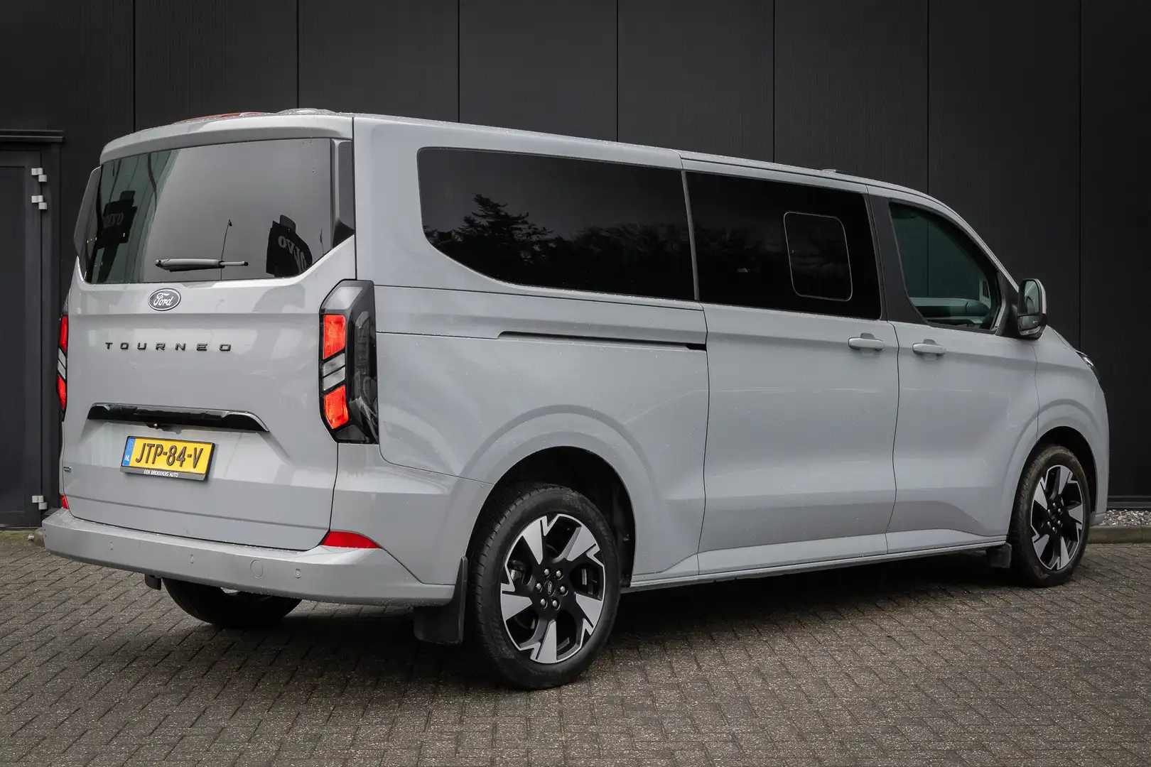 Ford Tourneo Custom Bus Tourneo Custom 2.5 PHEV Limited | Camera | 9 P Grau - 2