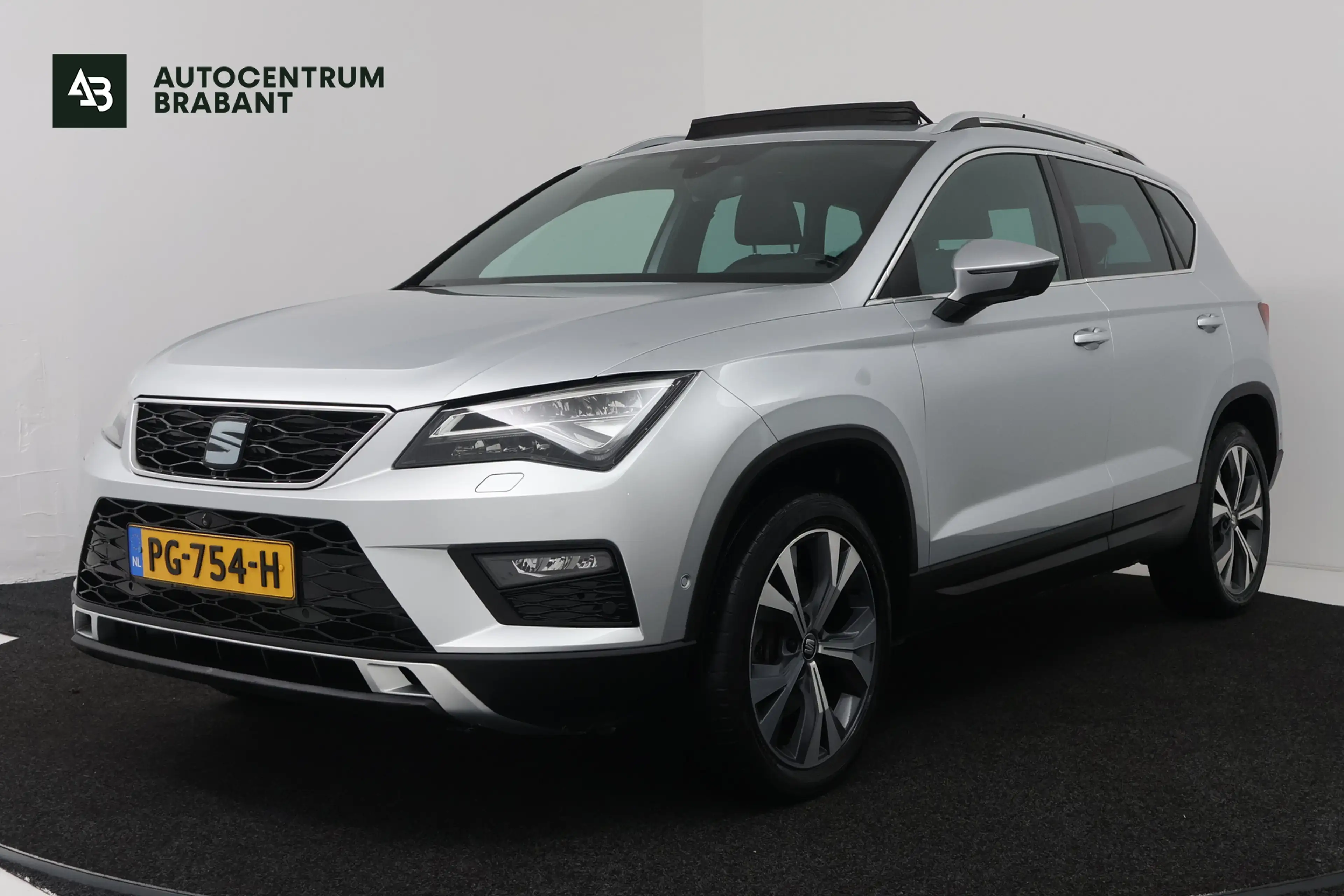 SEAT Ateca 1.4 EcoTSI Xcellence (PANORAMADAK, STOELVERWARMING