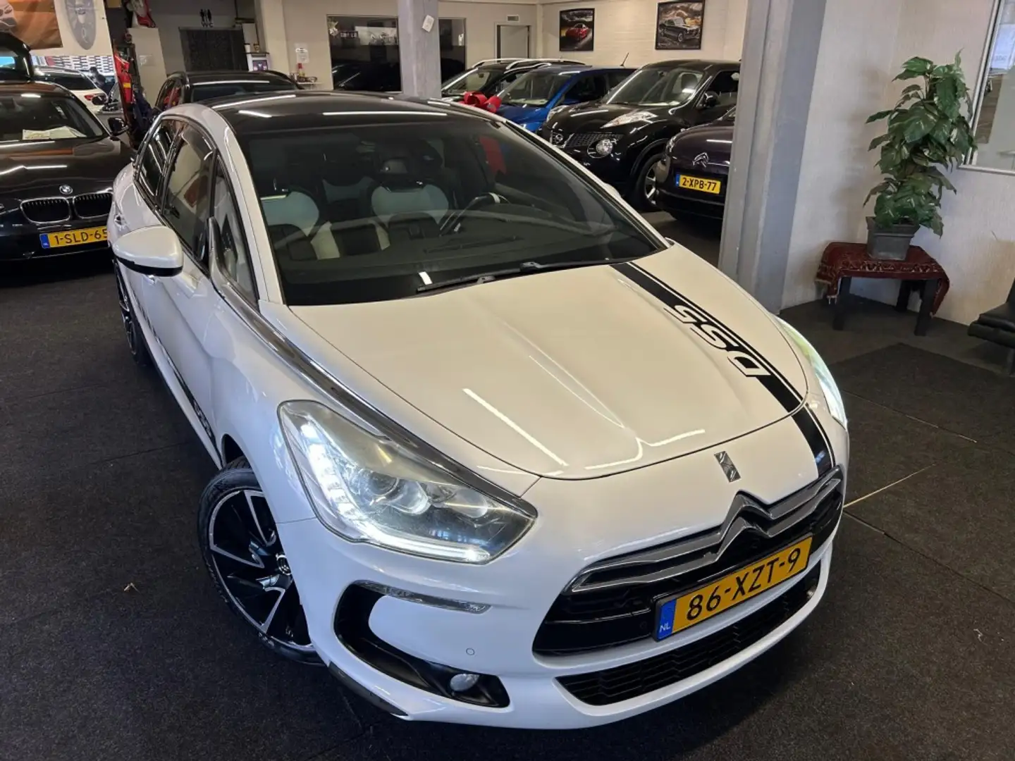 Citroen DS5 1.6 THP So Chic*Automaat*Pano*EXPORT/HANDEL Blanco - 2